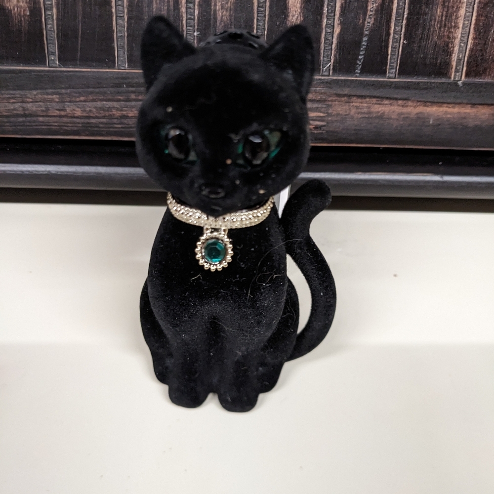 NWT. Bath & Body Works. Fancy black Cat Nightlight Wallflowers Fragrance Plug.